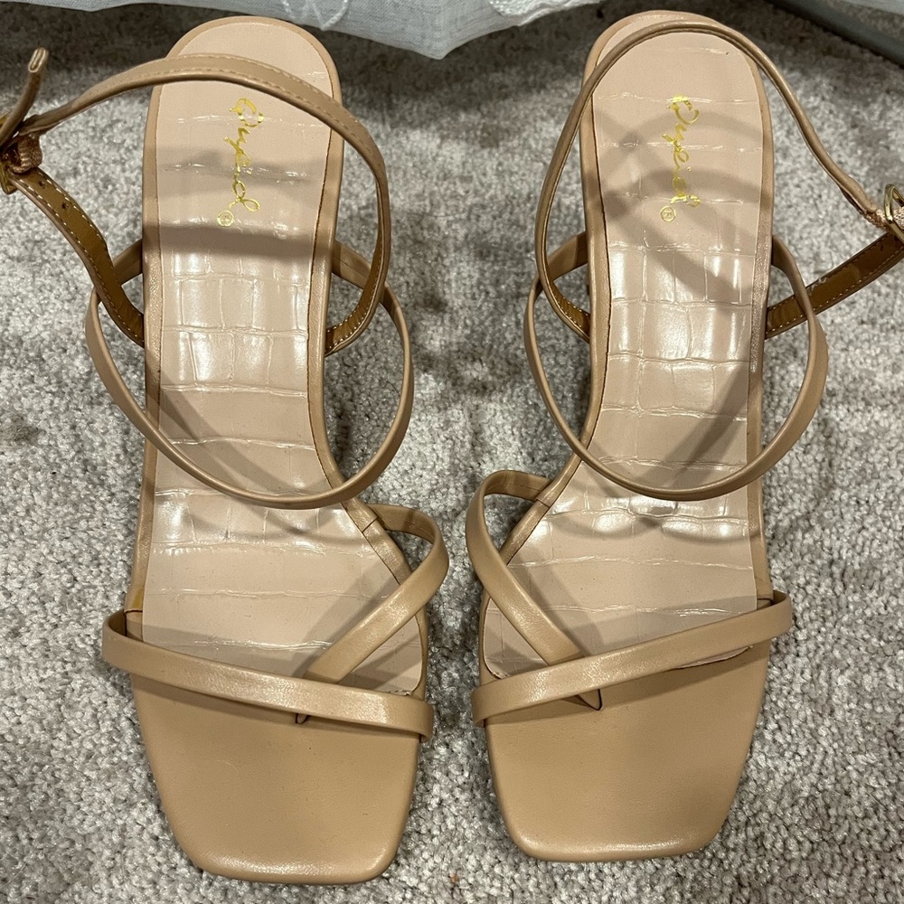 Tan Heels